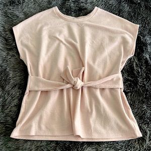 EXPRESS sleeveless top with tie front bow